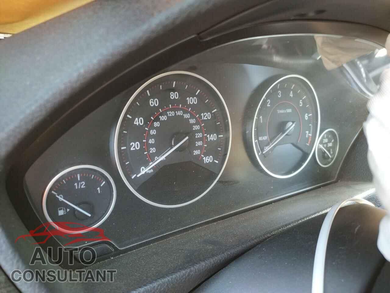 BMW 3 SERIES 2017 - WBA8E1C30HA030098