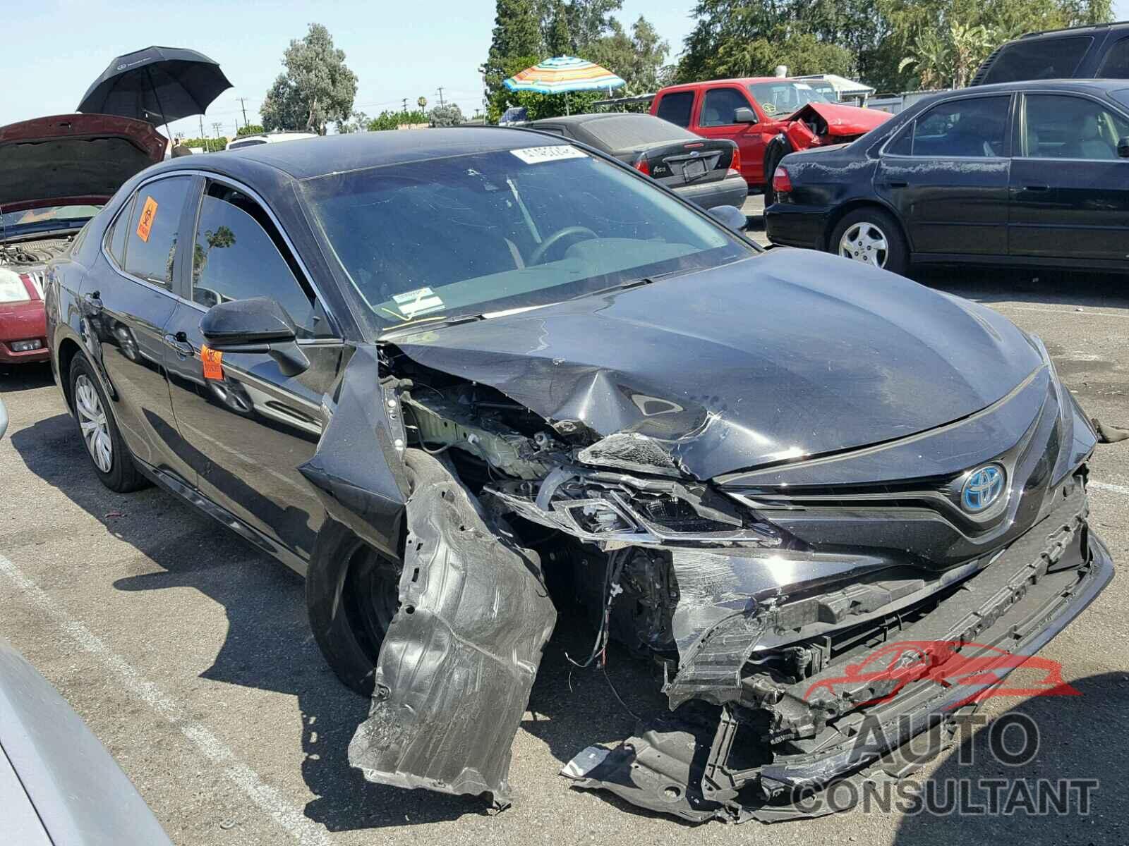 TOYOTA CAMRY 2018 - 4T1B31HK1JU502503