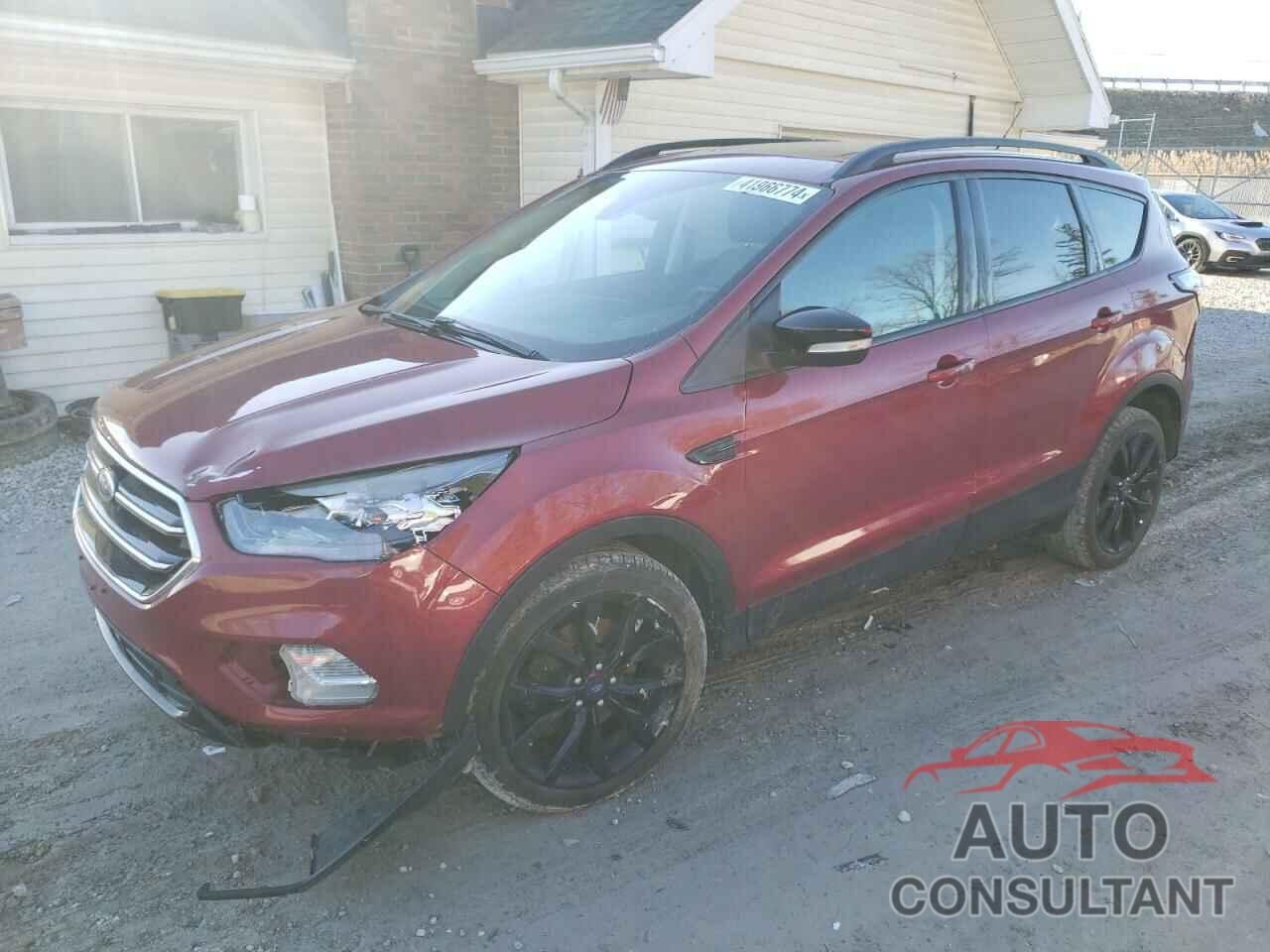 FORD ESCAPE 2017 - 1FMCU9JD4HUE32260