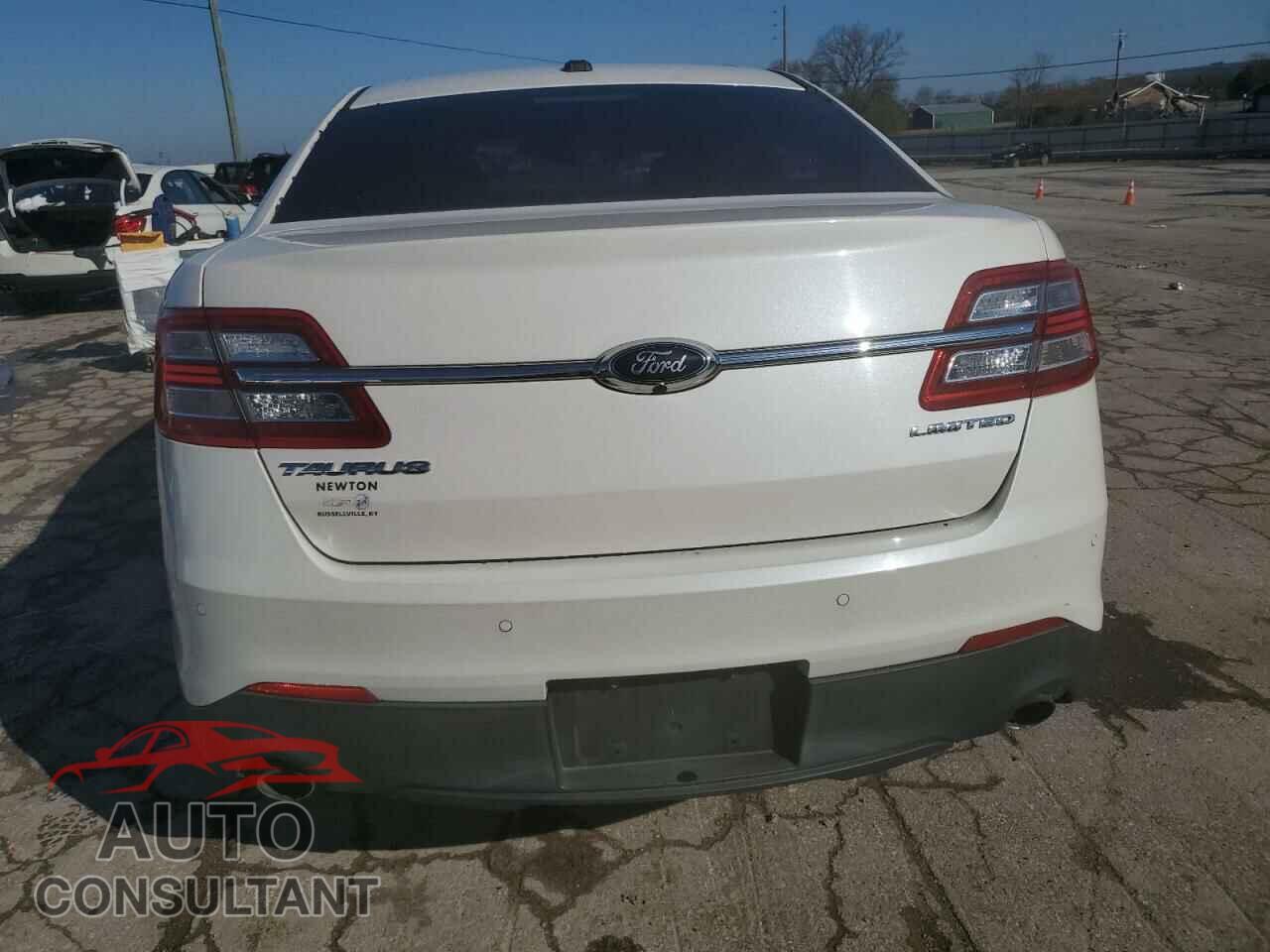 FORD TAURUS 2013 - 1FAHP2F8XDG131284
