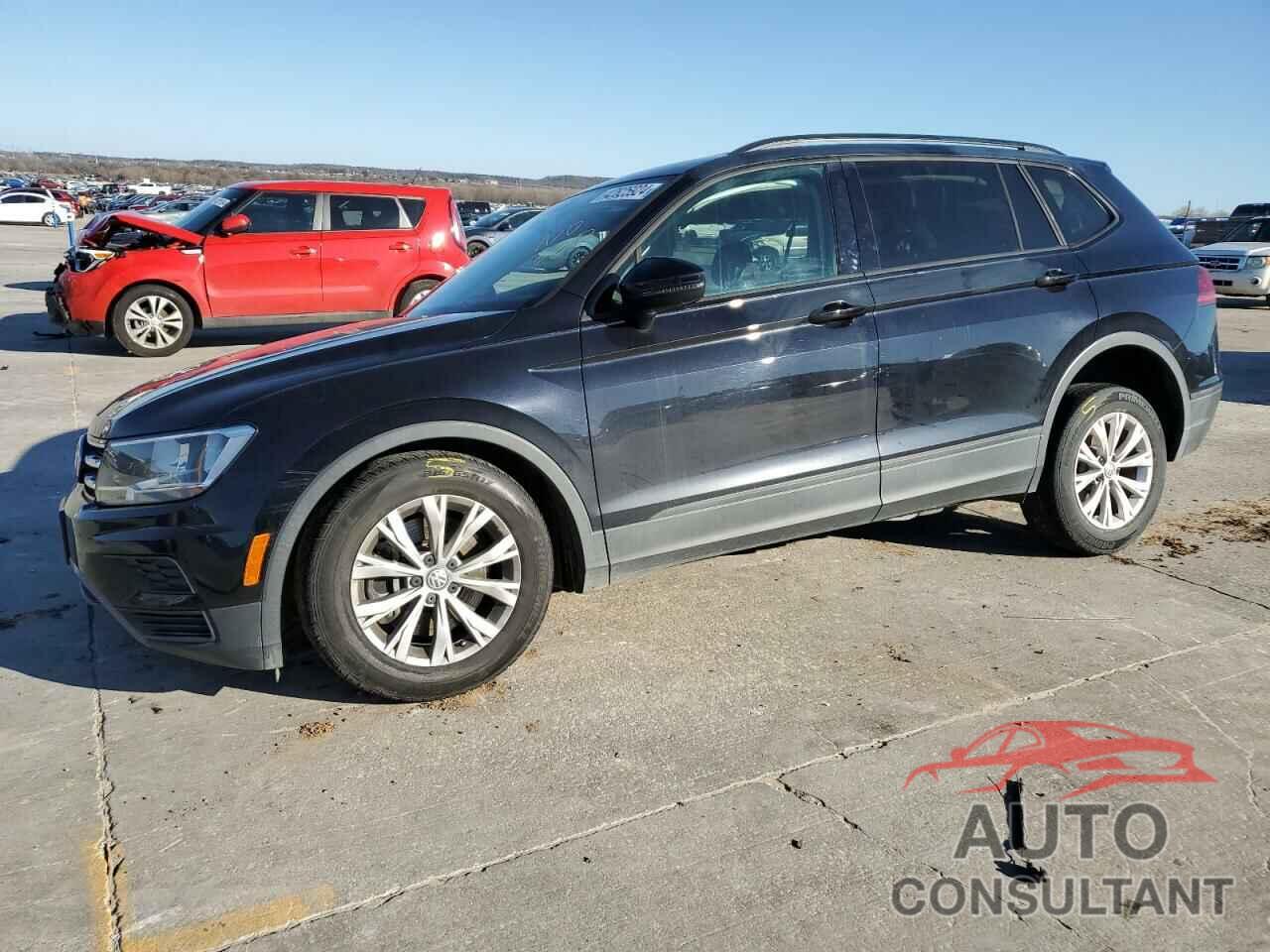 VOLKSWAGEN TIGUAN 2018 - 3VV1B7AX6JM055149