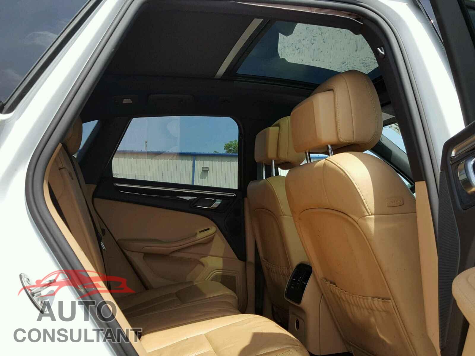PORSCHE MACAN 2017 - WP1AA2A53HLB06975
