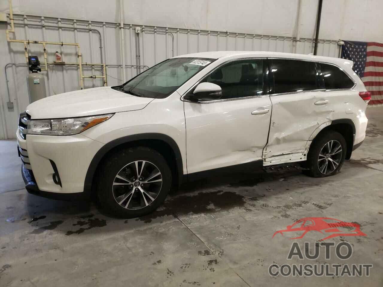 TOYOTA HIGHLANDER 2019 - 5TDBZRFH7KS737812