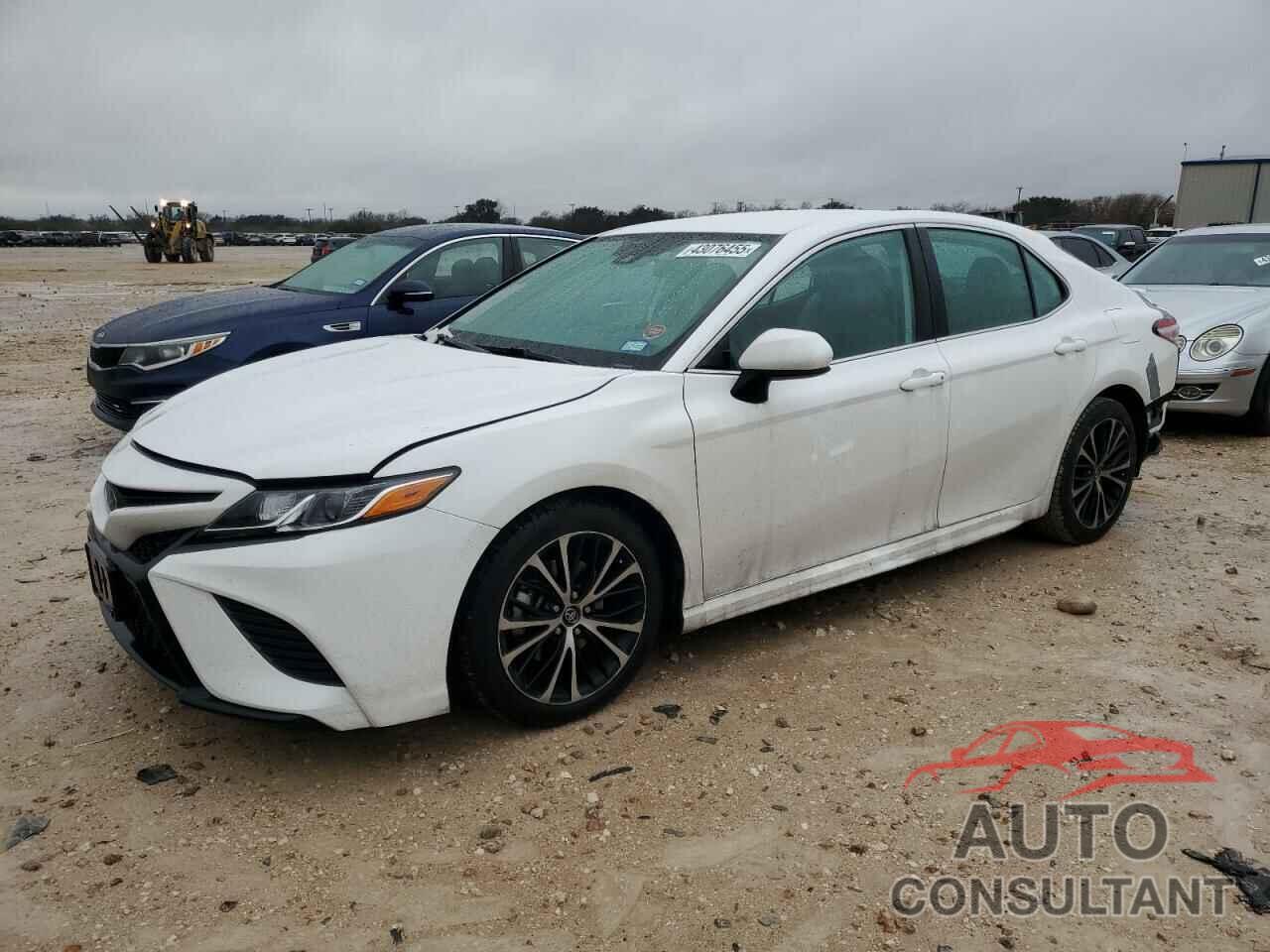 TOYOTA CAMRY 2020 - 4T1G11AKXLU347961