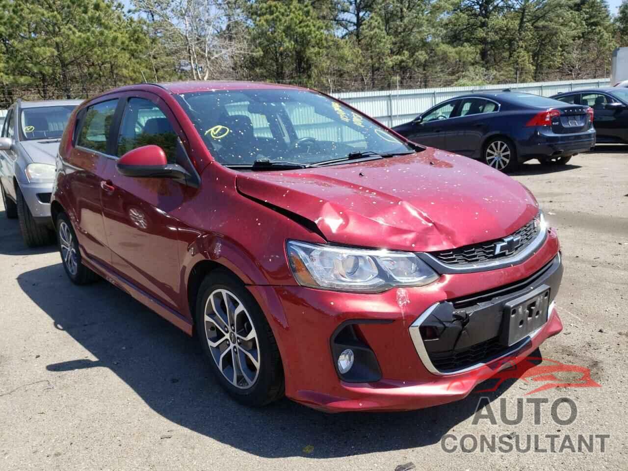 CHEVROLET SONIC 2018 - 1G1JD6SG9J4101157