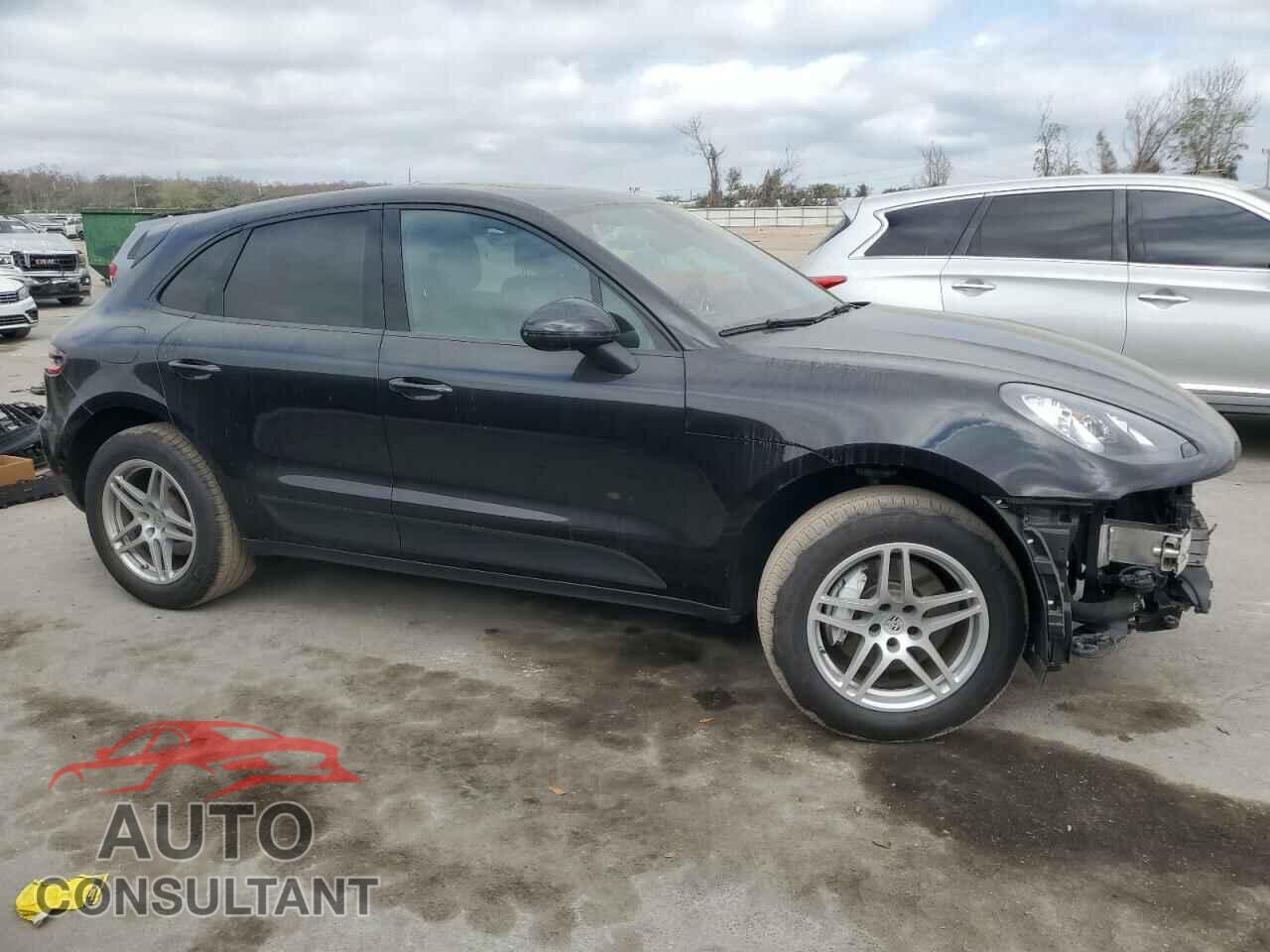 PORSCHE MACAN 2018 - WP1AA2A53JLB17402