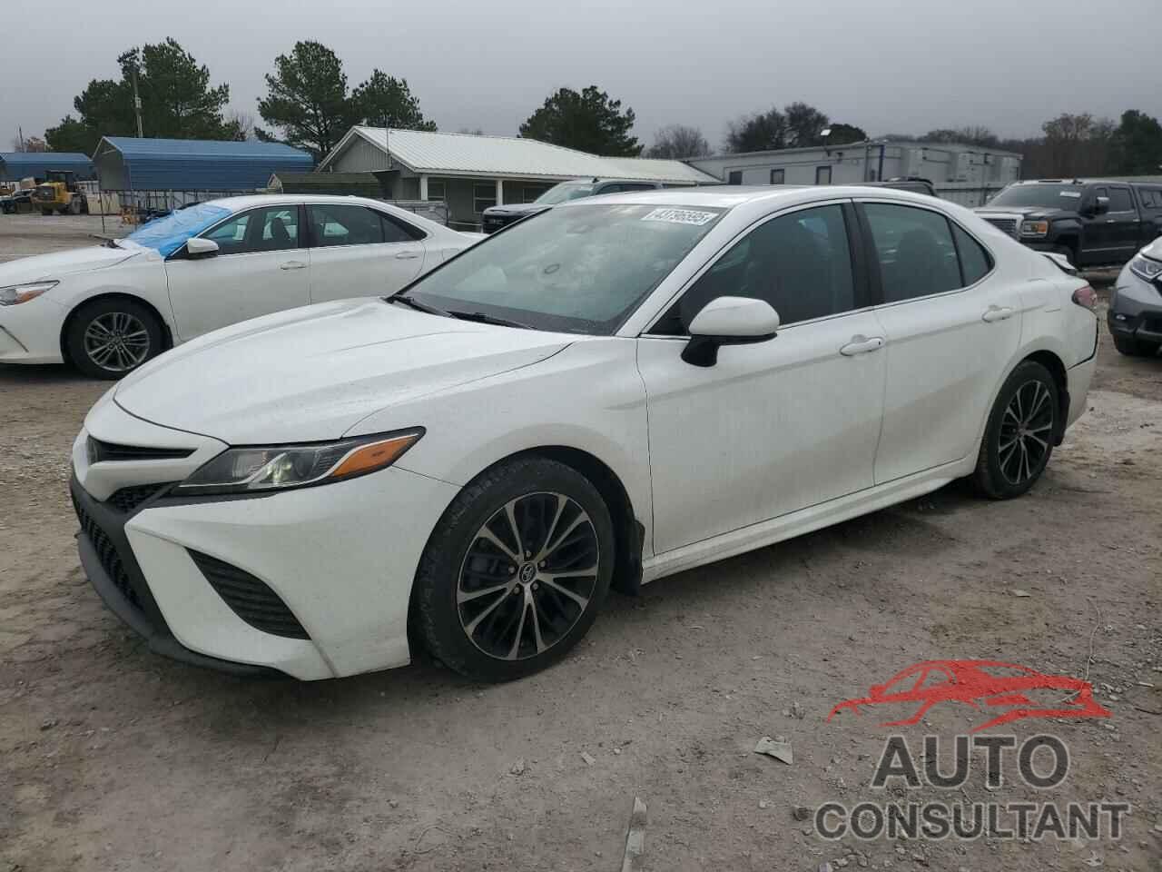 TOYOTA CAMRY 2018 - 4T1B11HK7JU035707