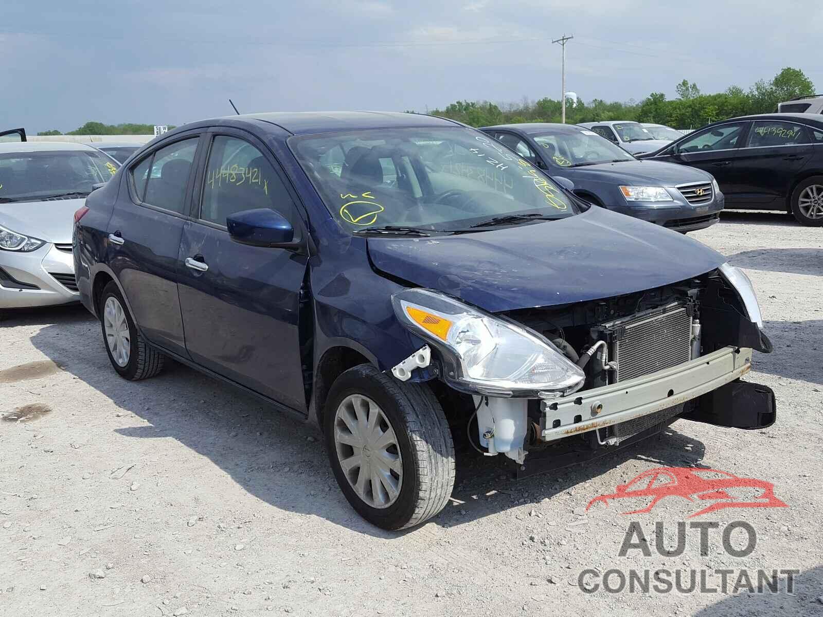 NISSAN VERSA 2018 - 3N1CN7AP1JL885691