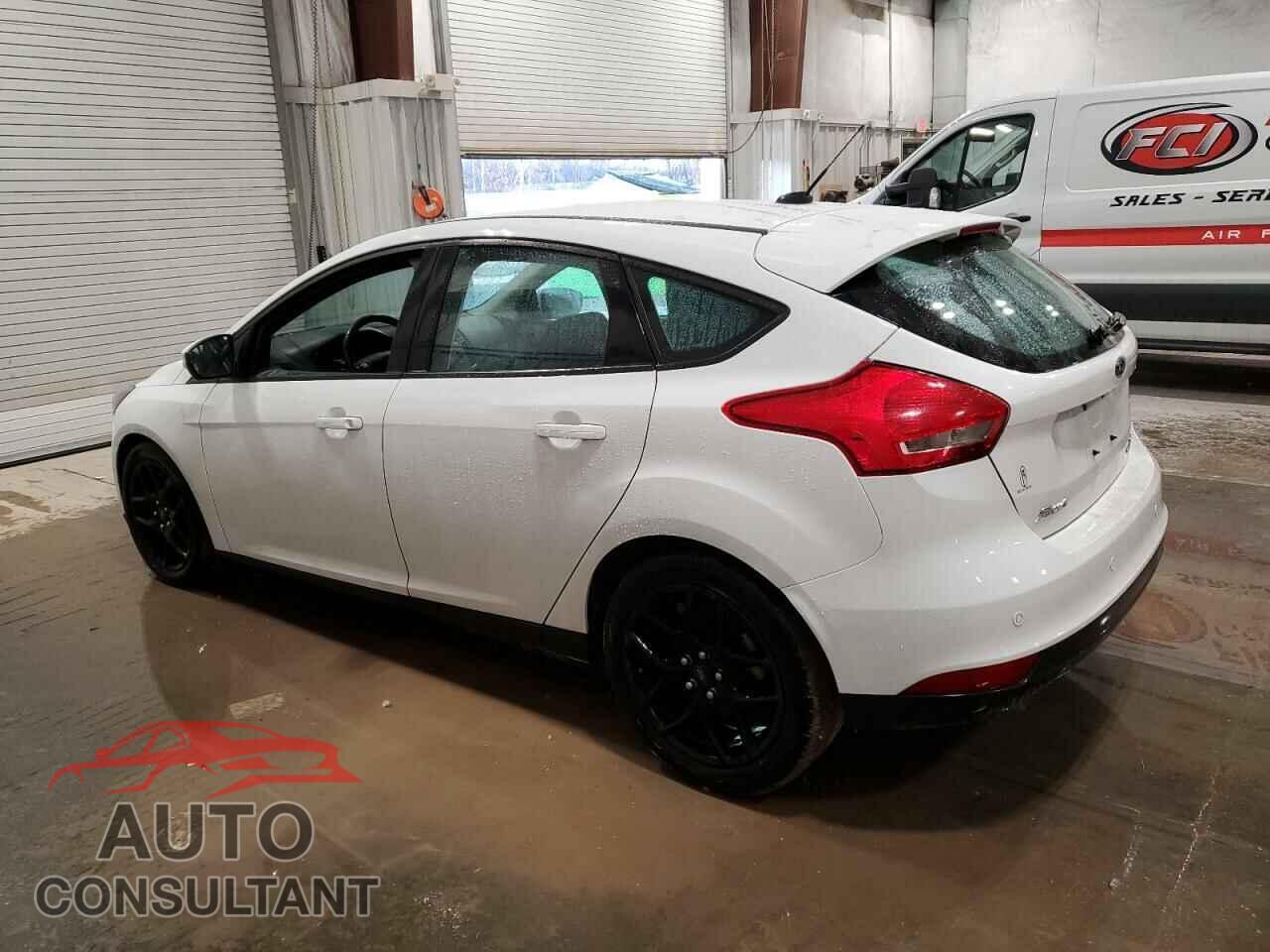 FORD FOCUS 2016 - 1FADP3K27GL214429