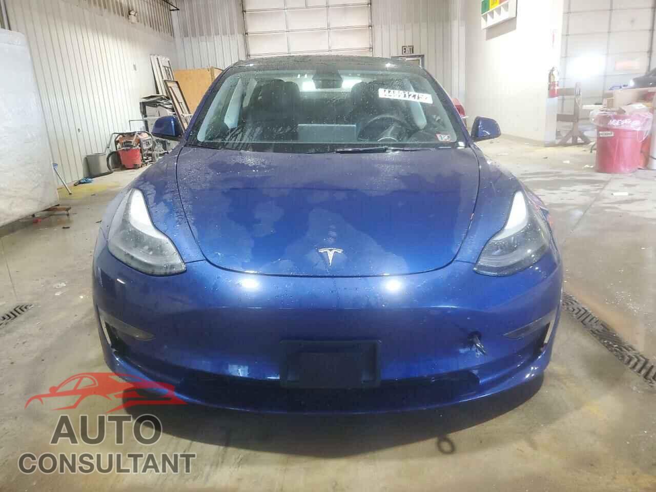 TESLA MODEL 3 2022 - 5YJ3E1EA8NF371082