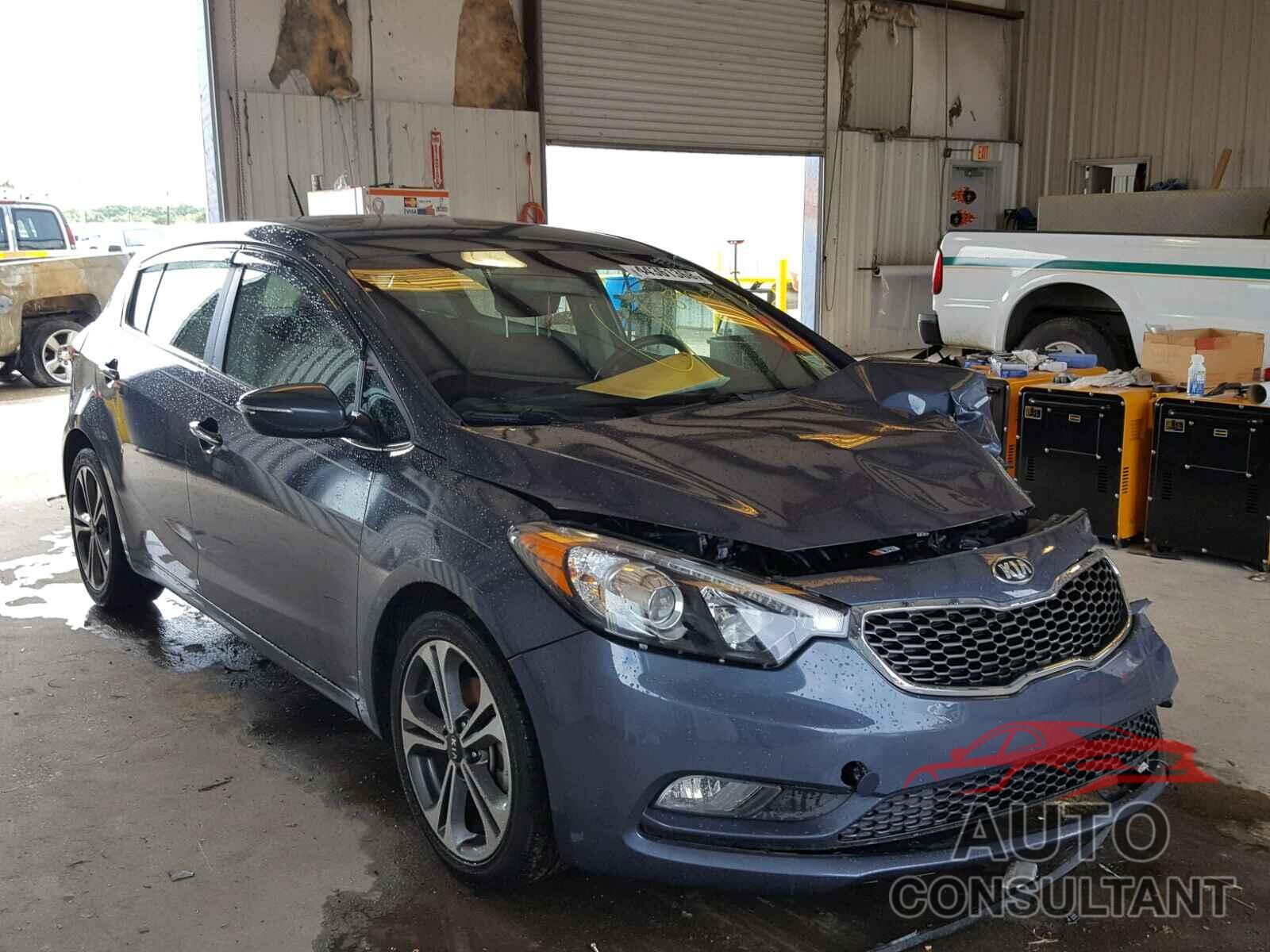KIA FORTE 2016 - KNAFX5A80G5585888