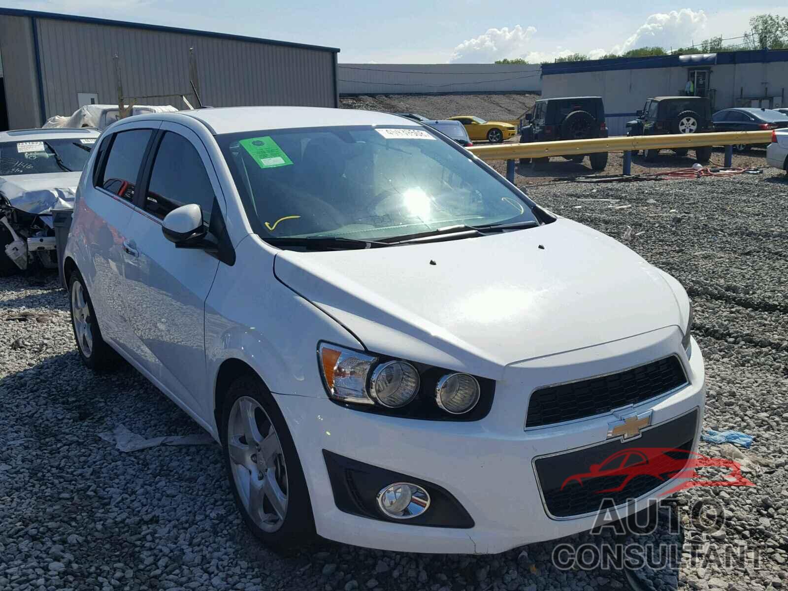 CHEVROLET SONIC 2016 - 1G1JE6SB6G4145238