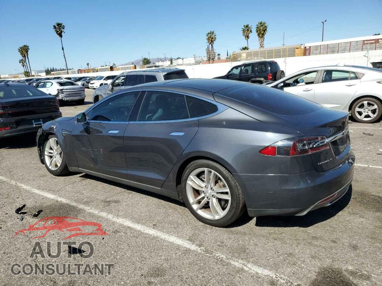 TESLA MODEL S 2015 - 5YJSA1E11FF112944