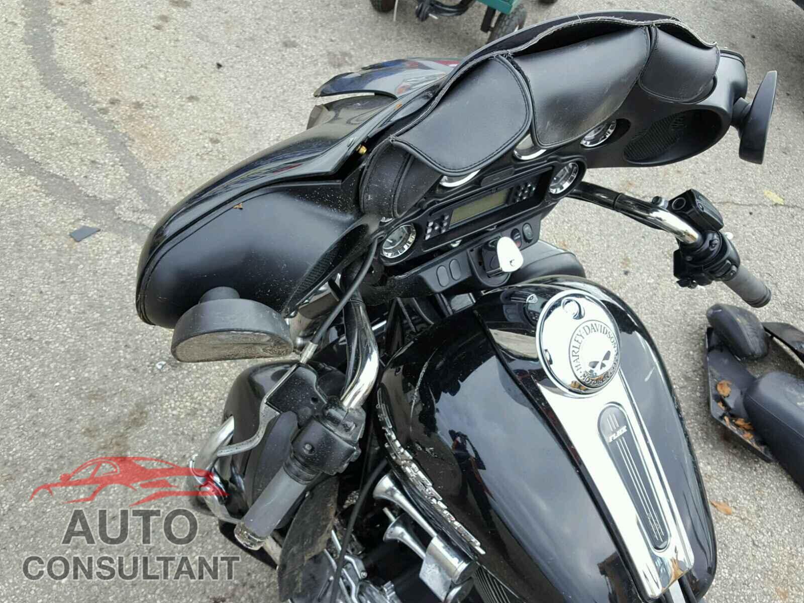 HARLEY-DAVIDSON FL 2010 - 1HD1KB410AB653672
