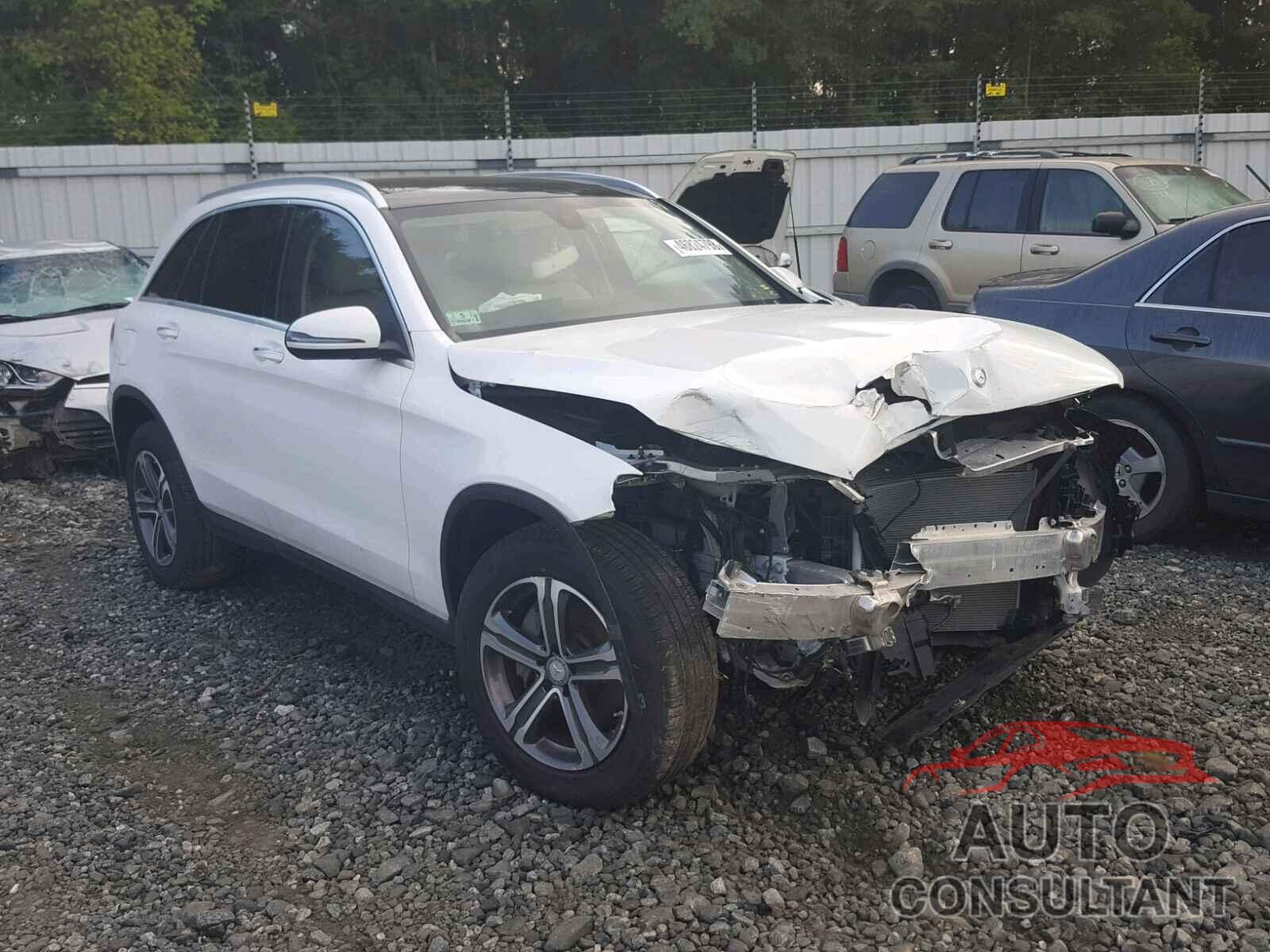 MERCEDES-BENZ GLC 300 4MATIC 2016 - WDC0G4KB7GF096275