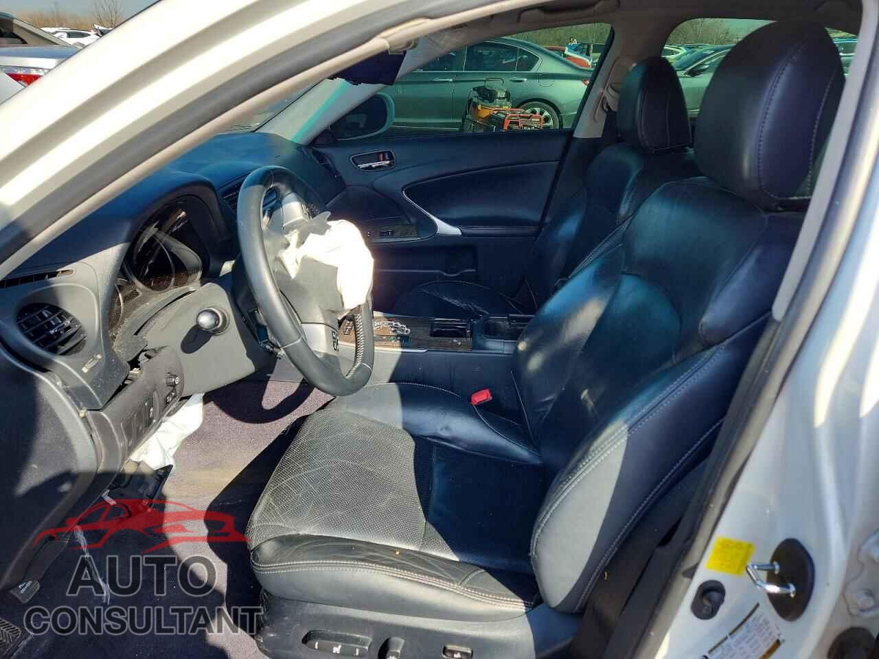 LEXUS IS 2012 - JTHBF5C23C5181988