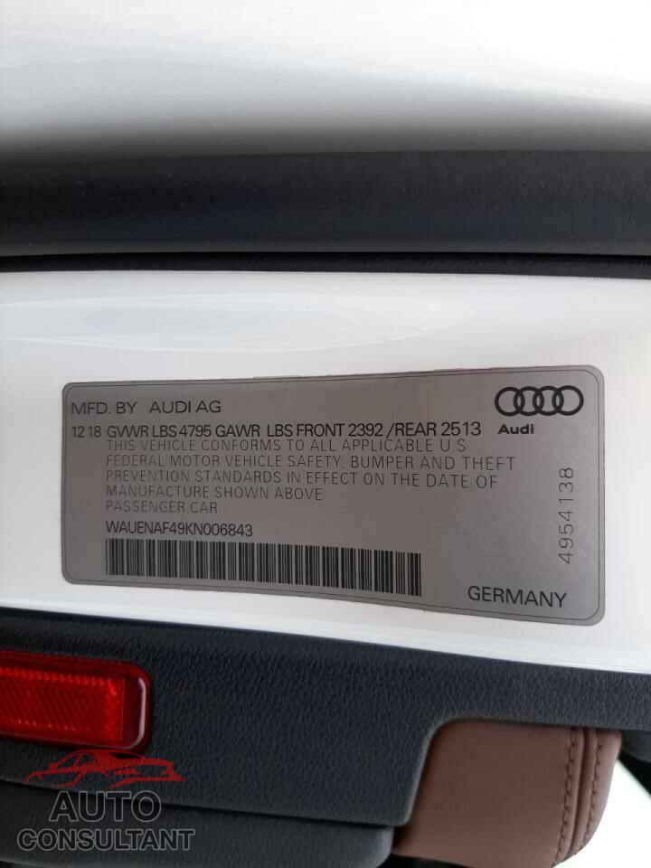 AUDI A4 2019 - WAUENAF49KN006843