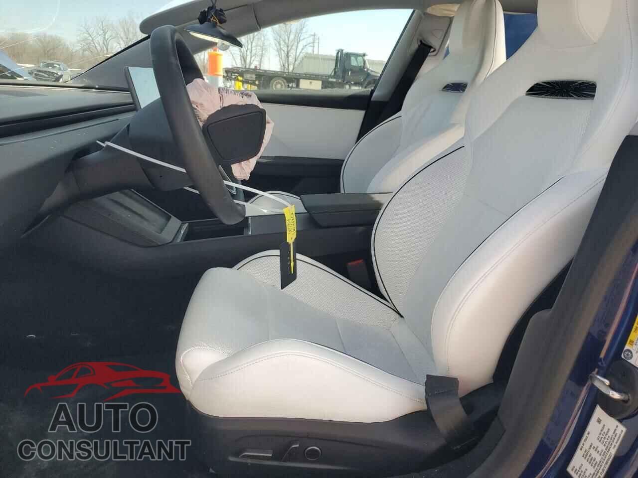 TESLA MODEL 3 2024 - 5YJ3E1ET9RF853227