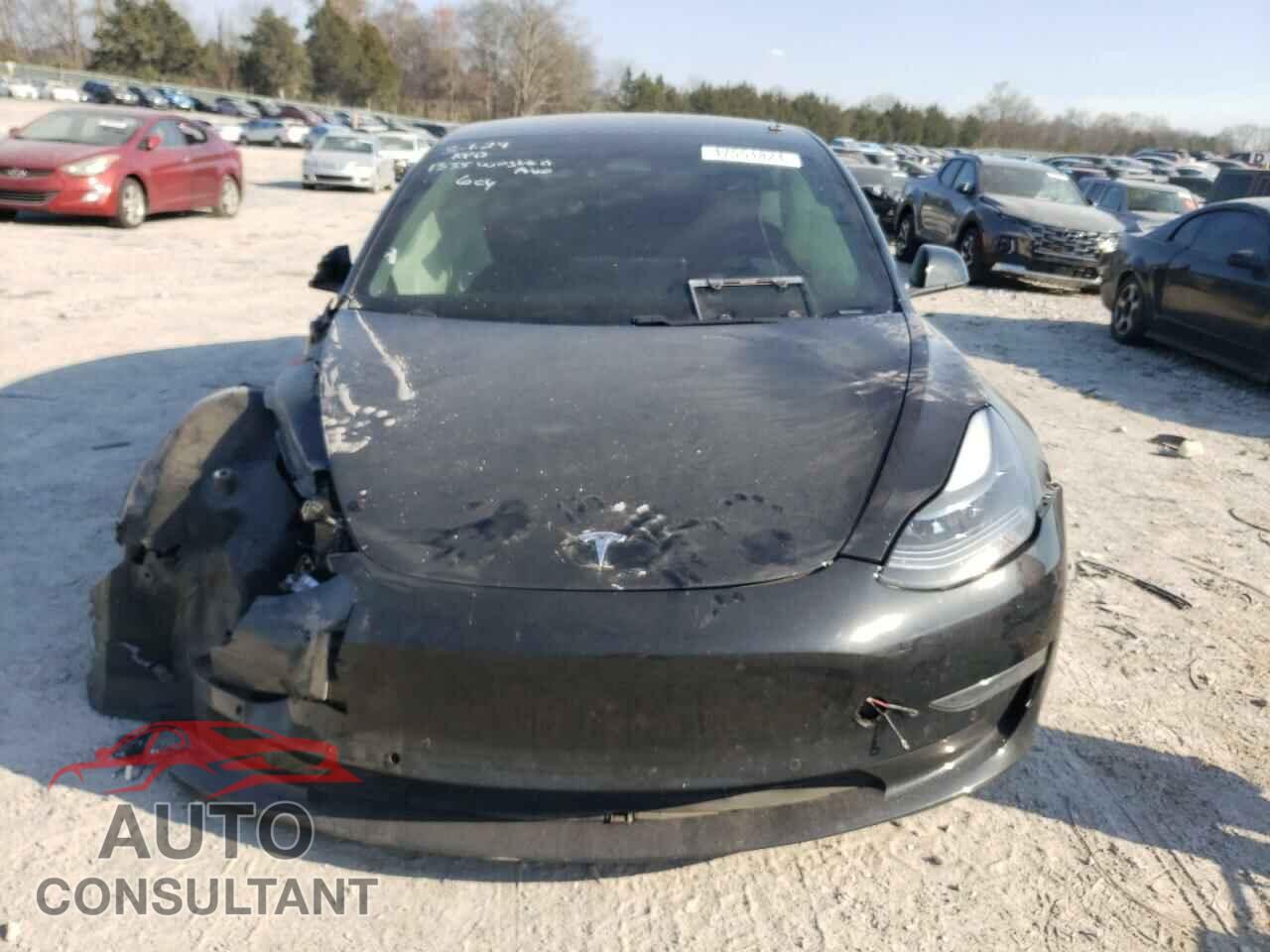 TESLA MODEL 3 2021 - 5YJ3E1EA5MF906089