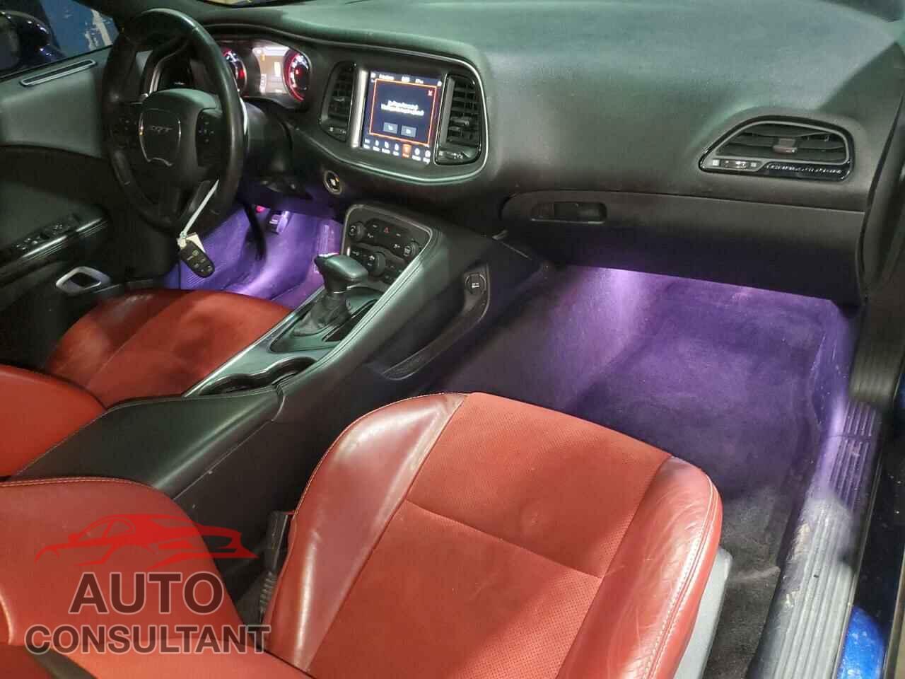 DODGE CHALLENGER 2015 - 2C3CDZAT3FH900804