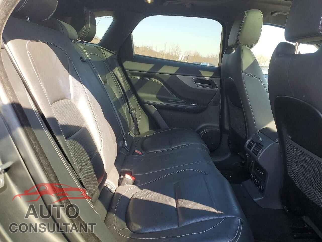 JAGUAR F-PACE 2018 - SADCM2FV3JA292047