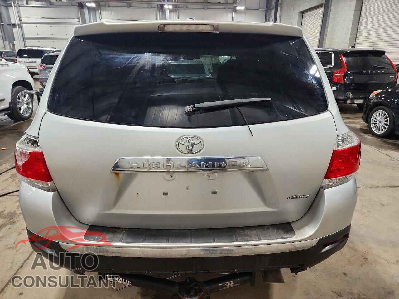 TOYOTA HIGHLANDER 2012 - 5TDBK3EH8CS123744