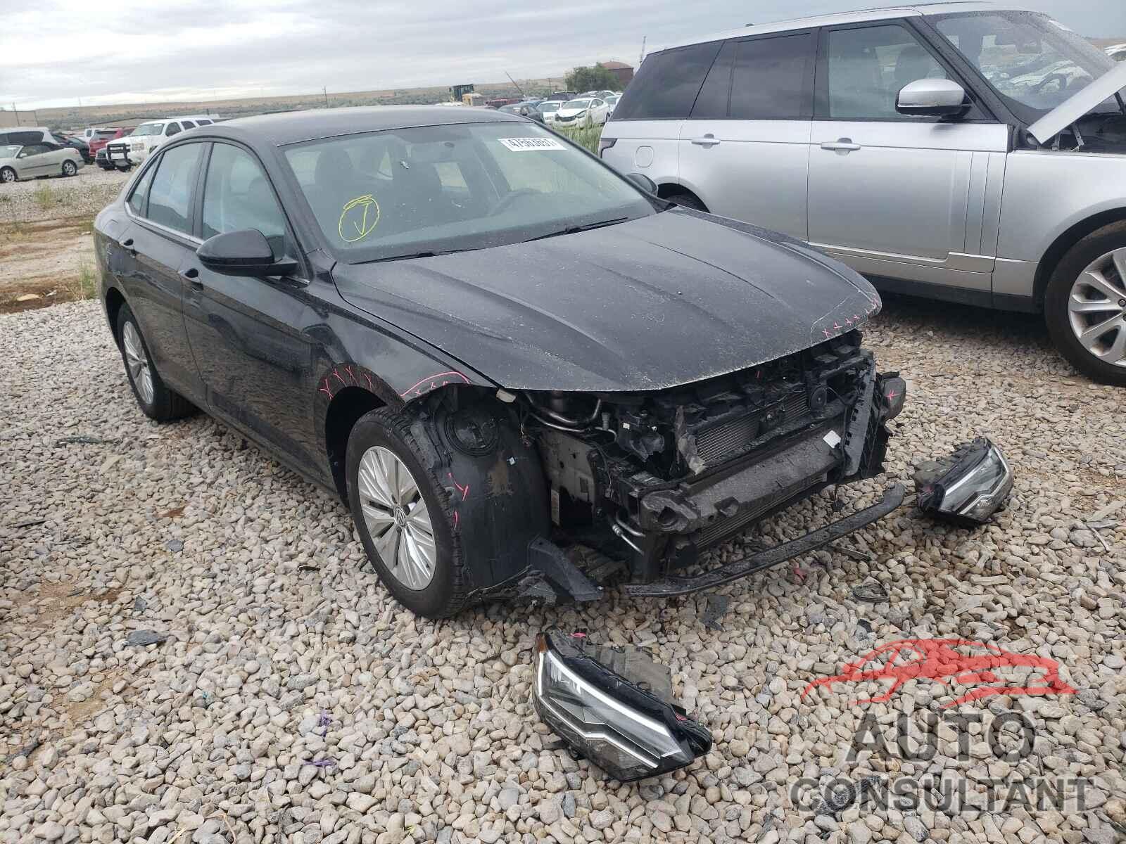 VOLKSWAGEN JETTA 2019 - 3VWN57BU4KM111874