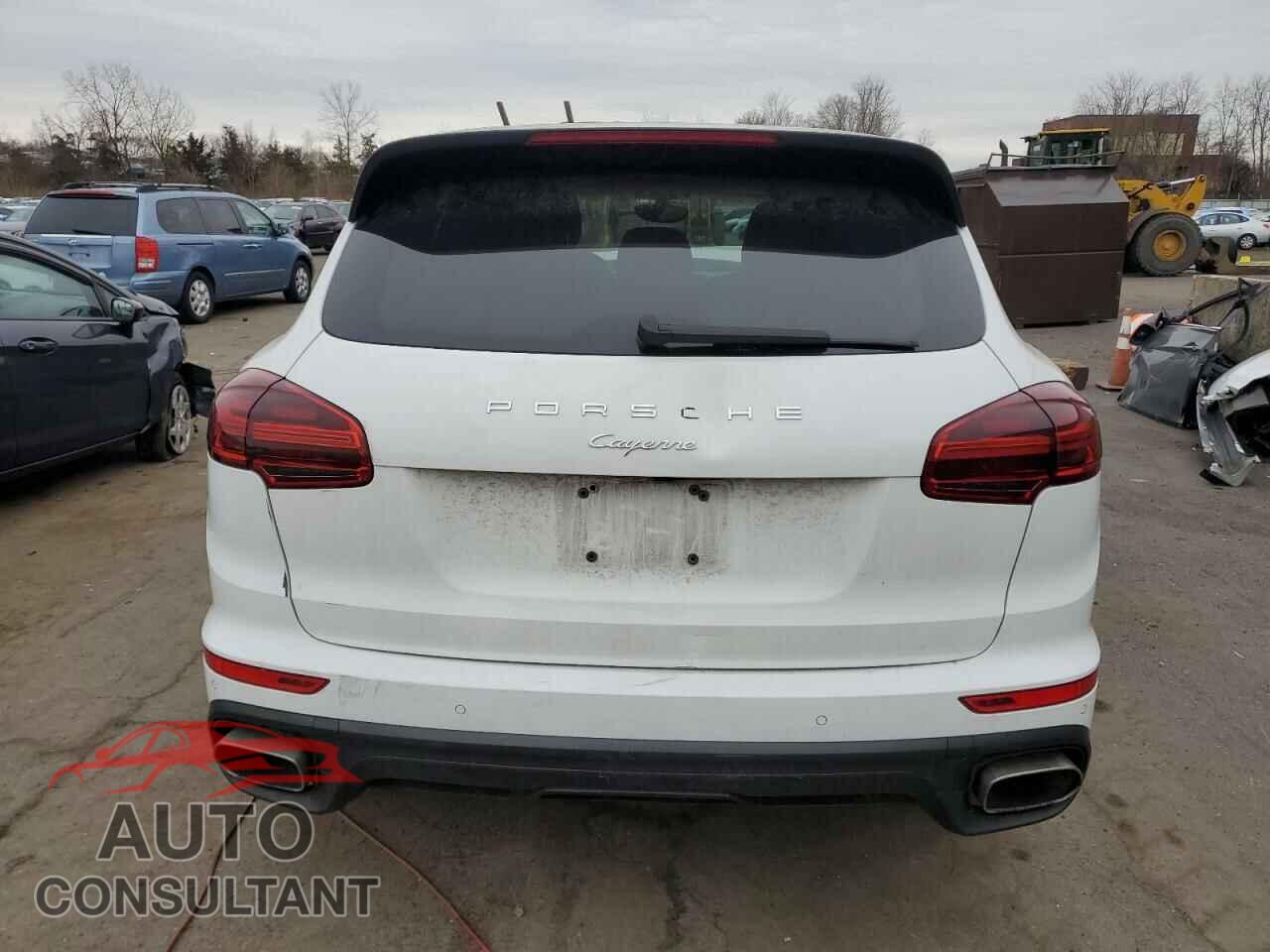 PORSCHE CAYENNE 2018 - WP1AA2A2XJKA05787