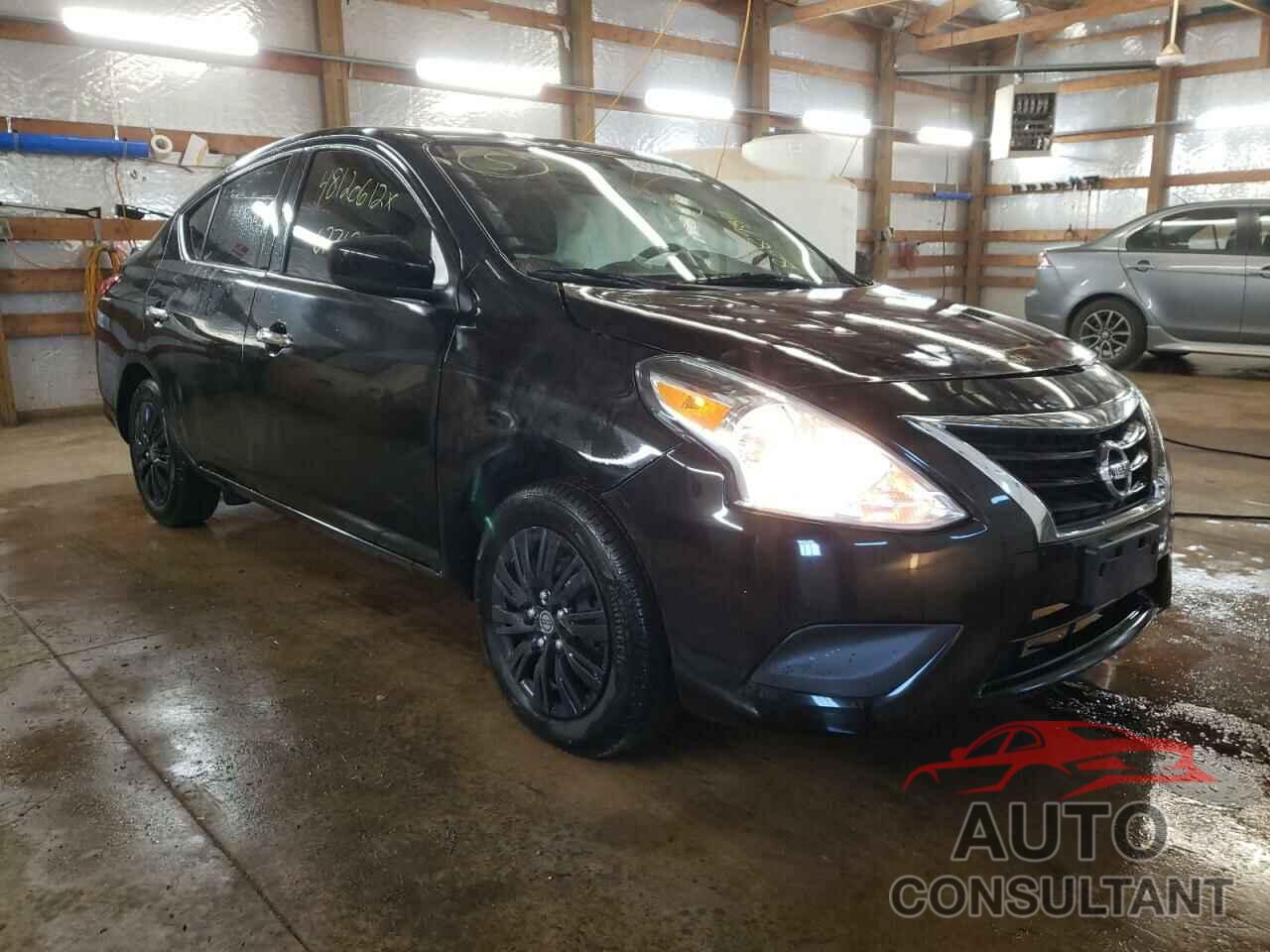NISSAN VERSA 2018 - 3N1CN7AP1JL808934