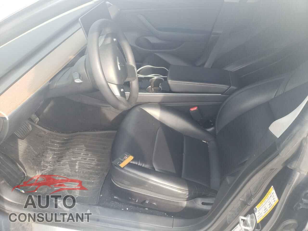 TESLA MODEL 3 2019 - 5YJ3E1EA9KF464270