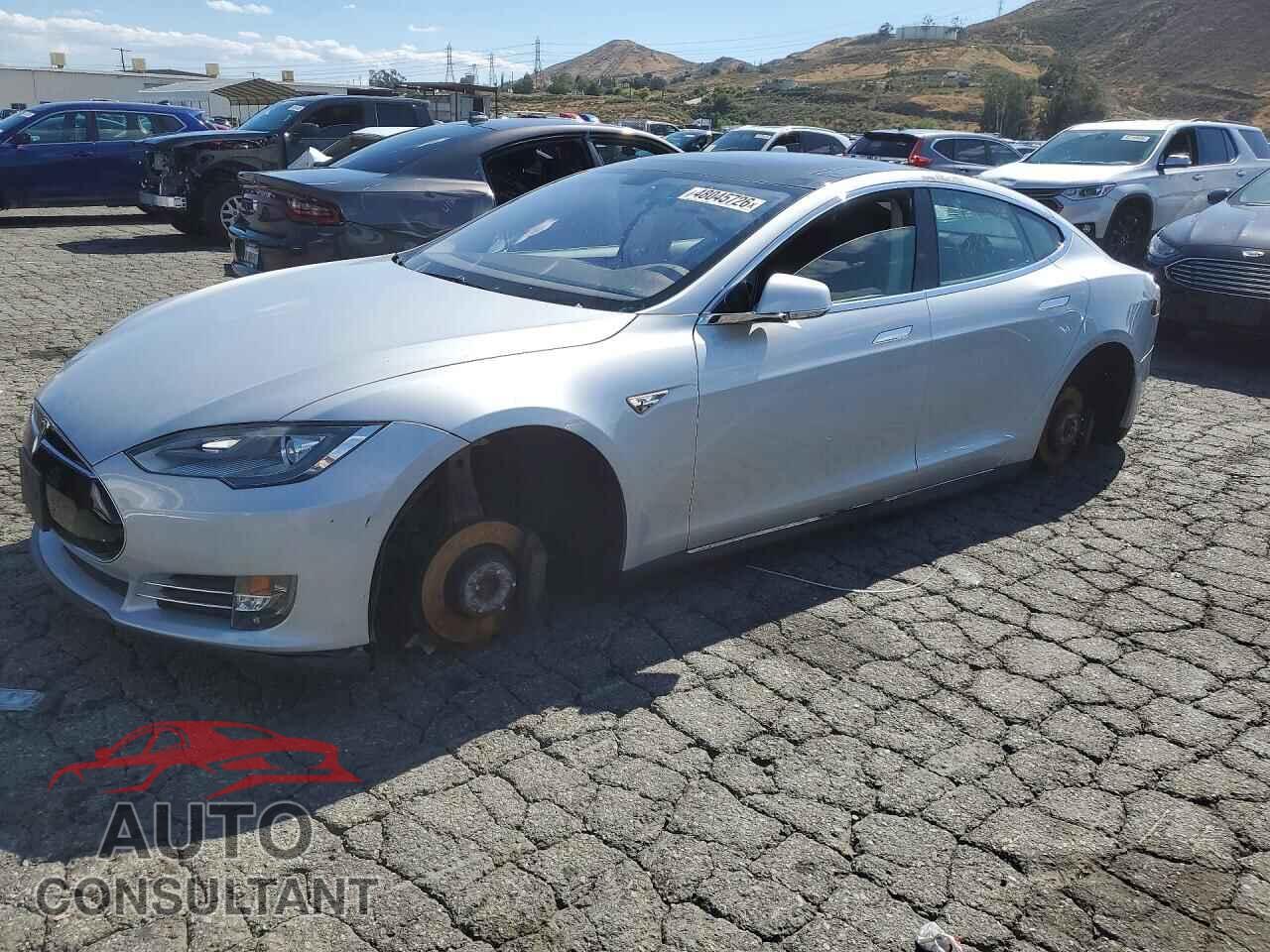TESLA MODEL S 2013 - 5YJSA1CN7DFP05789