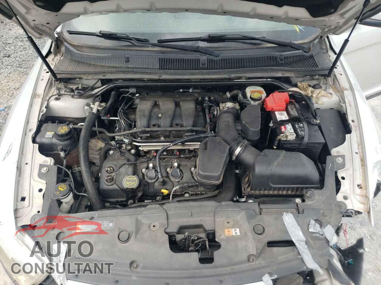 FORD TAURUS 2017 - 1FAHP2E85HG126212