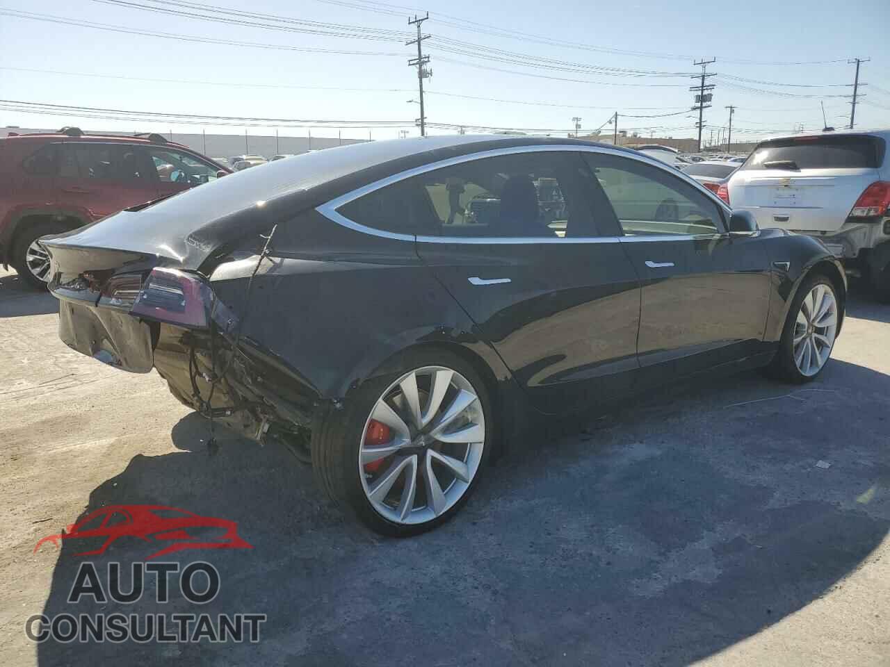 TESLA MODEL 3 2018 - 5YJ3E1EB2JF082637