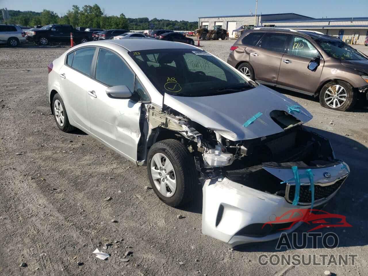 KIA FORTE 2018 - 3KPFK4A70JE168351