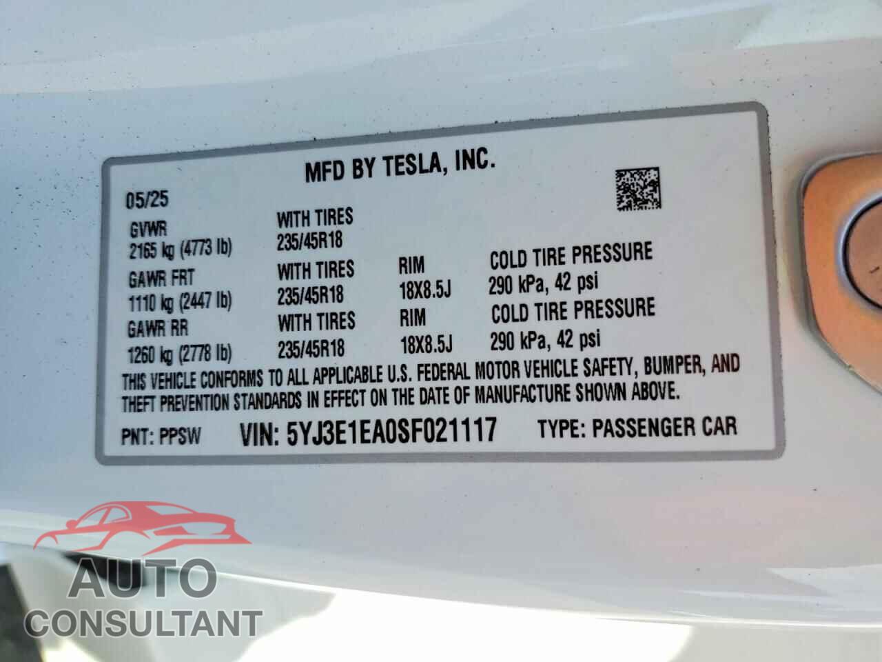 TESLA MODEL 3 2025 - 5YJ3E1EA0SF021117
