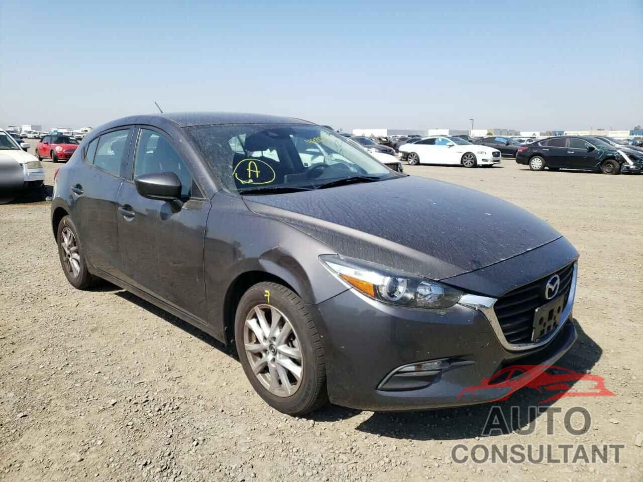 MAZDA 3 2018 - 3MZBN1K71JM178070