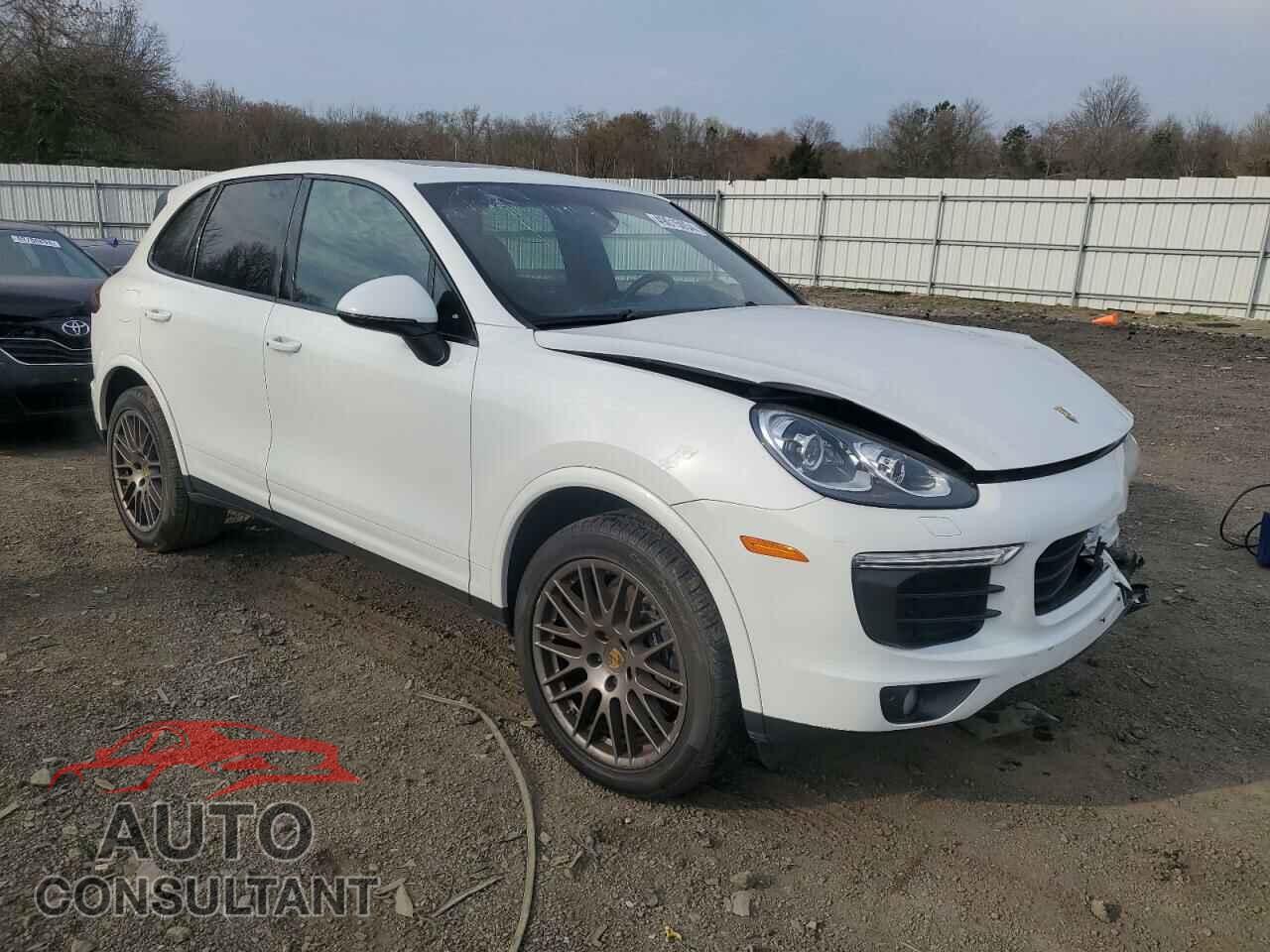 PORSCHE CAYENNE 2017 - WP1AA2A28HKA83947