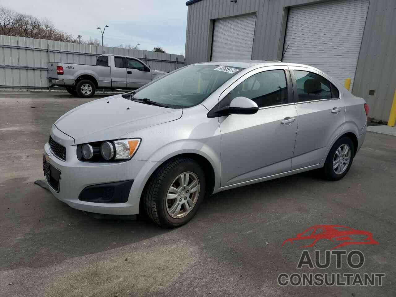 CHEVROLET SONIC 2016 - 1G1JC5SH0G4130724