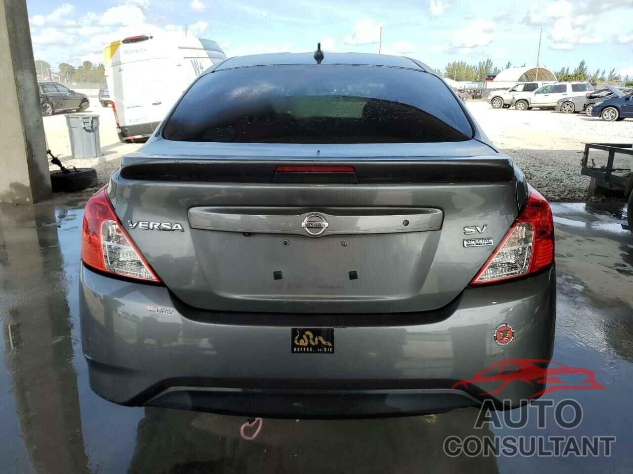 NISSAN VERSA 2017 - 3N1CN7AP0HL828635