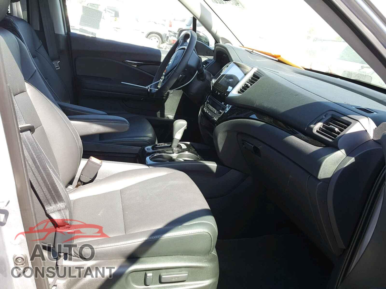 HONDA RIDGELINE 2018 - 5FPYK3F75JB013789