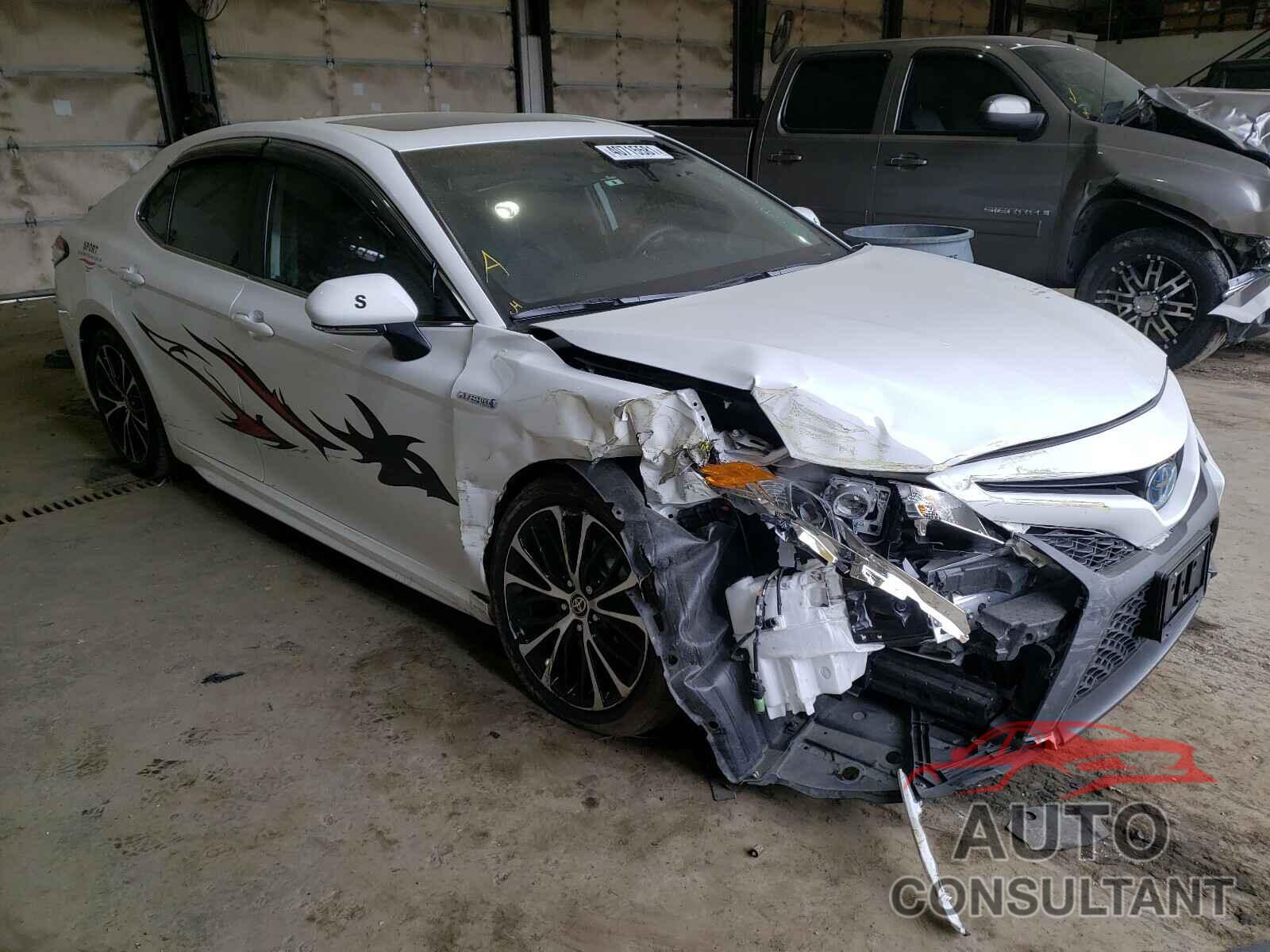 TOYOTA CAMRY 2020 - 4T1J31AK2LU535647