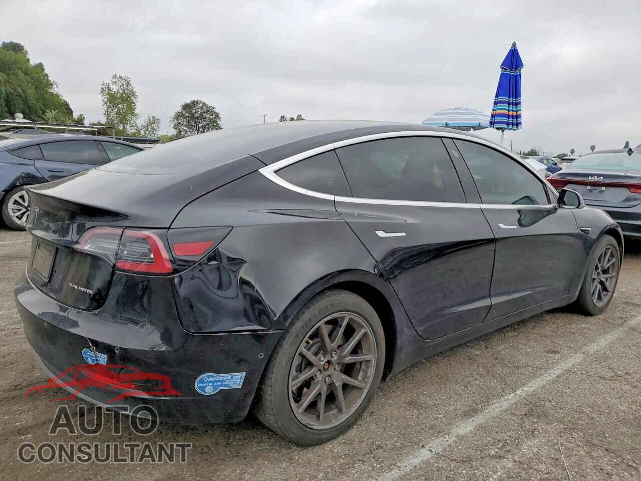 TESLA MODEL 3 2019 - 5YJ3E1EB7KF384359