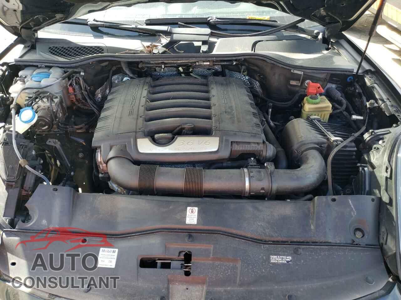 PORSCHE CAYENNE 2016 - WP1AA2A28GKA09684