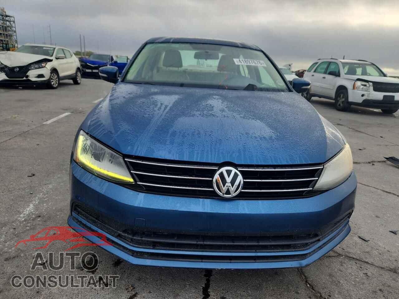 VOLKSWAGEN JETTA 2017 - 3VWDB7AJ9HM317664