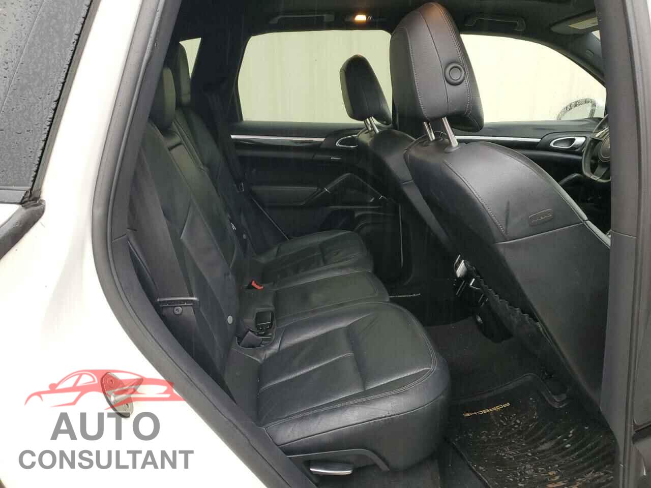 PORSCHE CAYENNE 2011 - WP1AB2A26BLA44577
