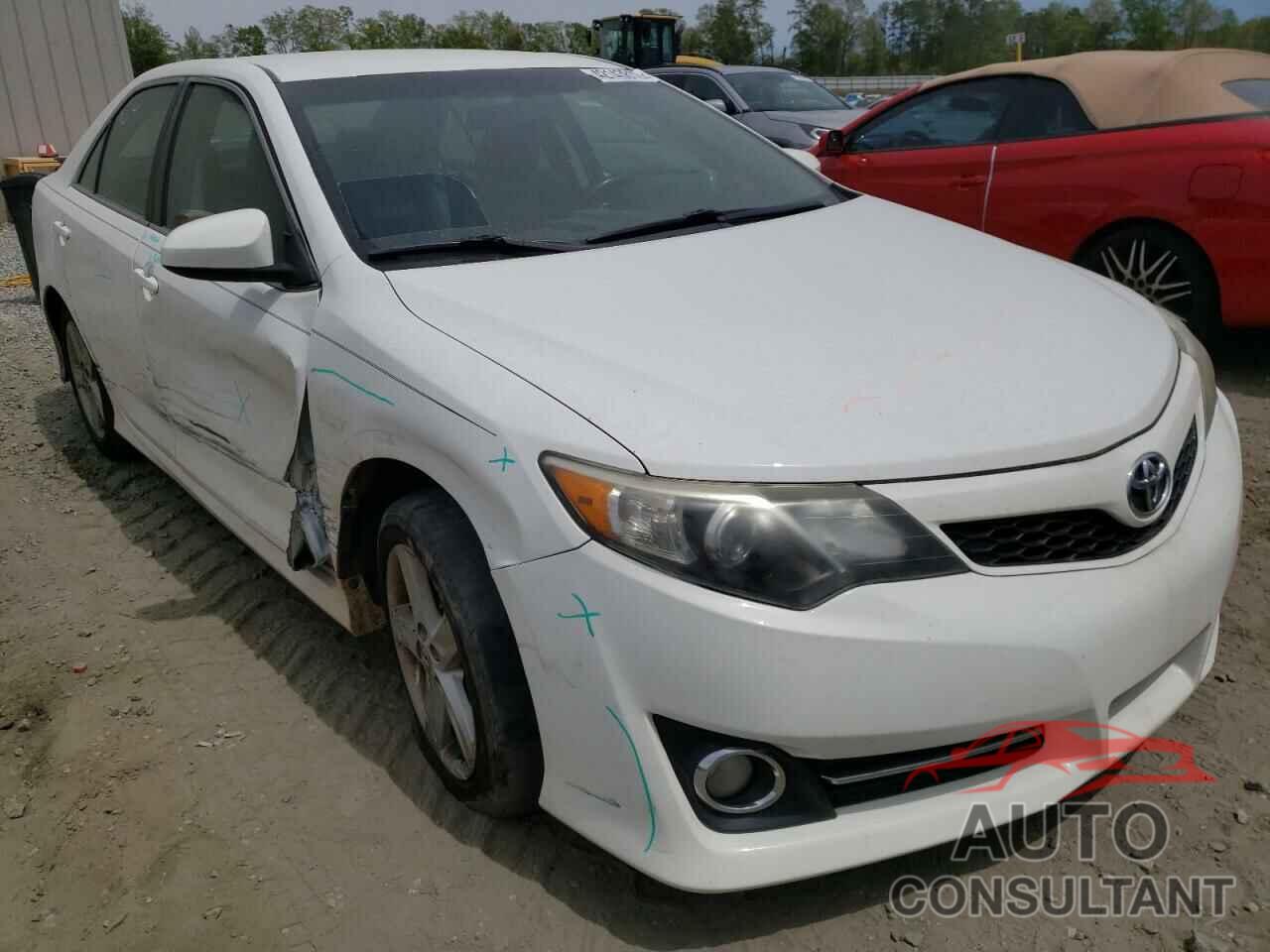 TOYOTA CAMRY 2014 - 4T1BF1FK2EU347184