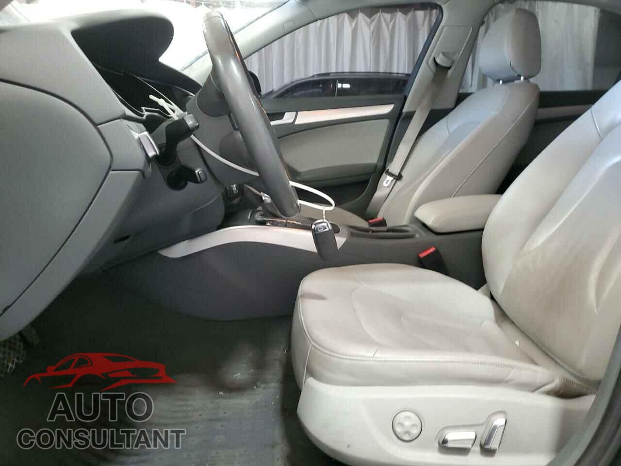 AUDI A4 2013 - WAUBFAFL8DA188861