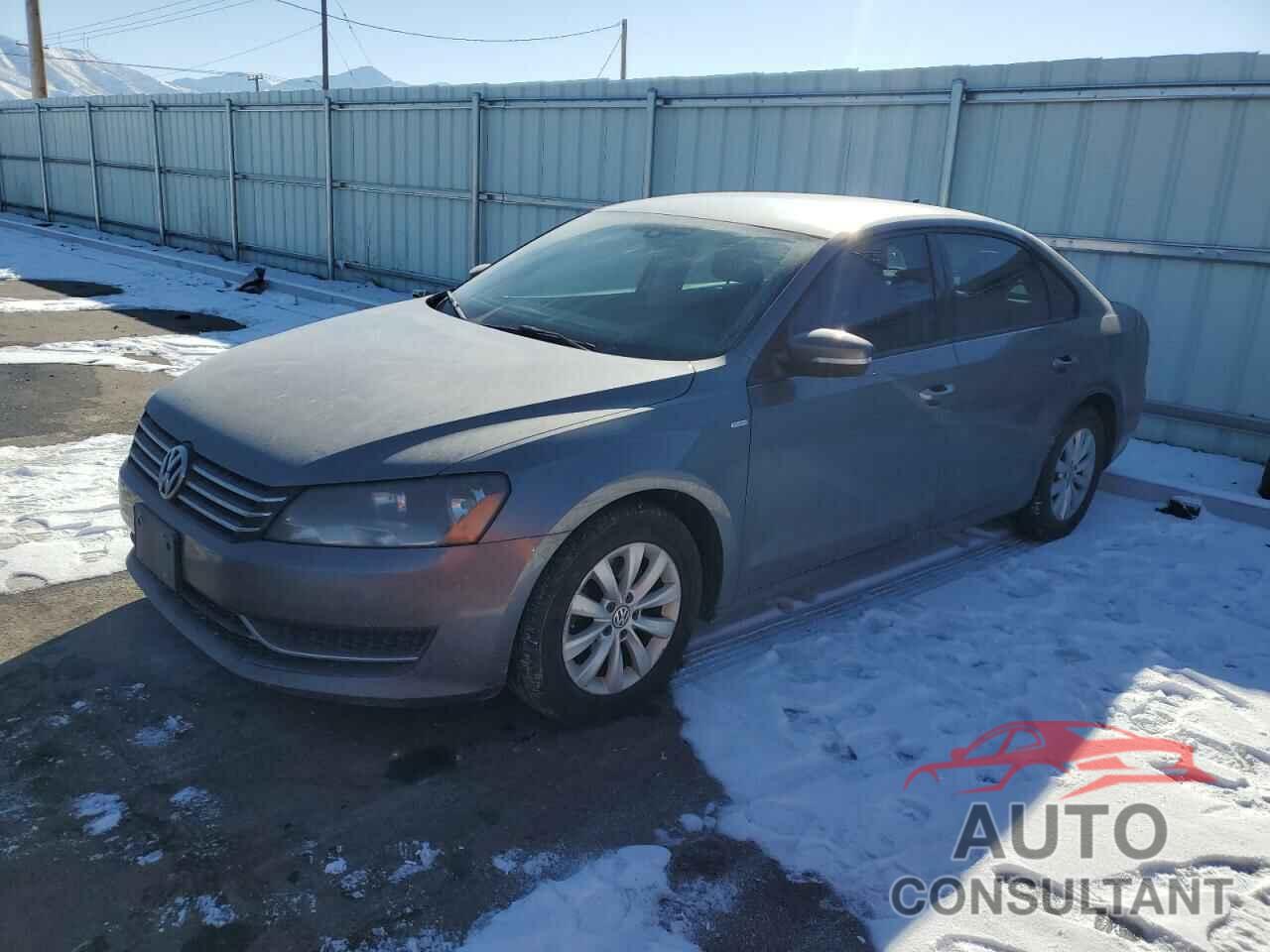 VOLKSWAGEN PASSAT 2013 - 1VWAP7A32DC138139