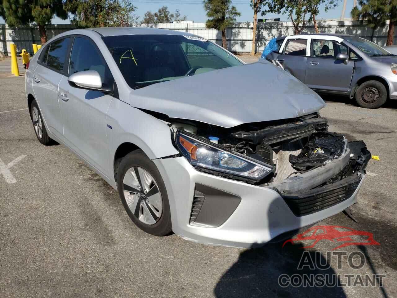 HYUNDAI IONIQ 2018 - KMHC65LC8JU064730