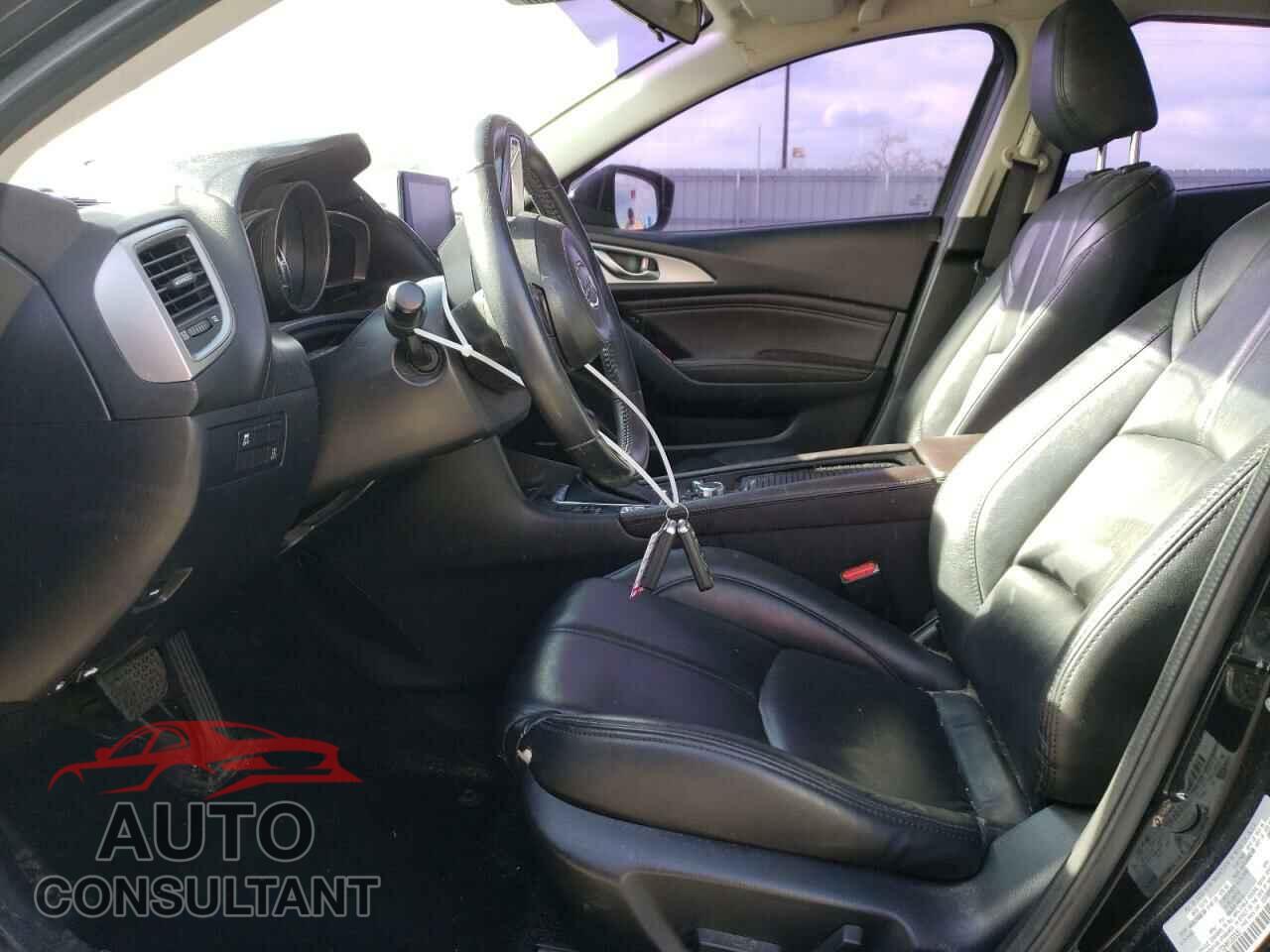 MAZDA 3 2017 - 3MZBN1V70HM120005